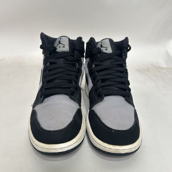 Nike Shoes Air Jordan 1 Retro High GS “Wolf Grey” 2024 - Picture 2 of 9